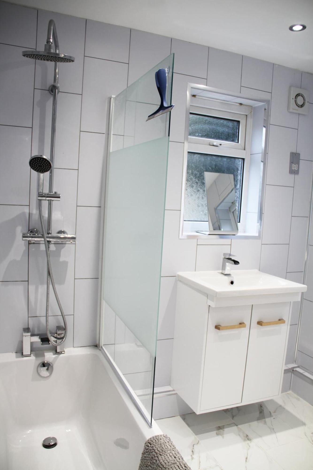 No 10 Spacious 2-bedroom House In Stratford With Parking For Up To Six Casa de Férias *